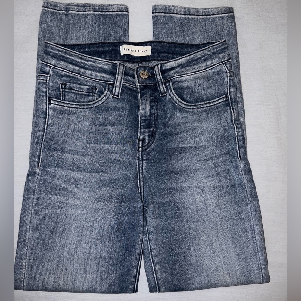Flying Monkey Mid-Rise Capris, Size 25